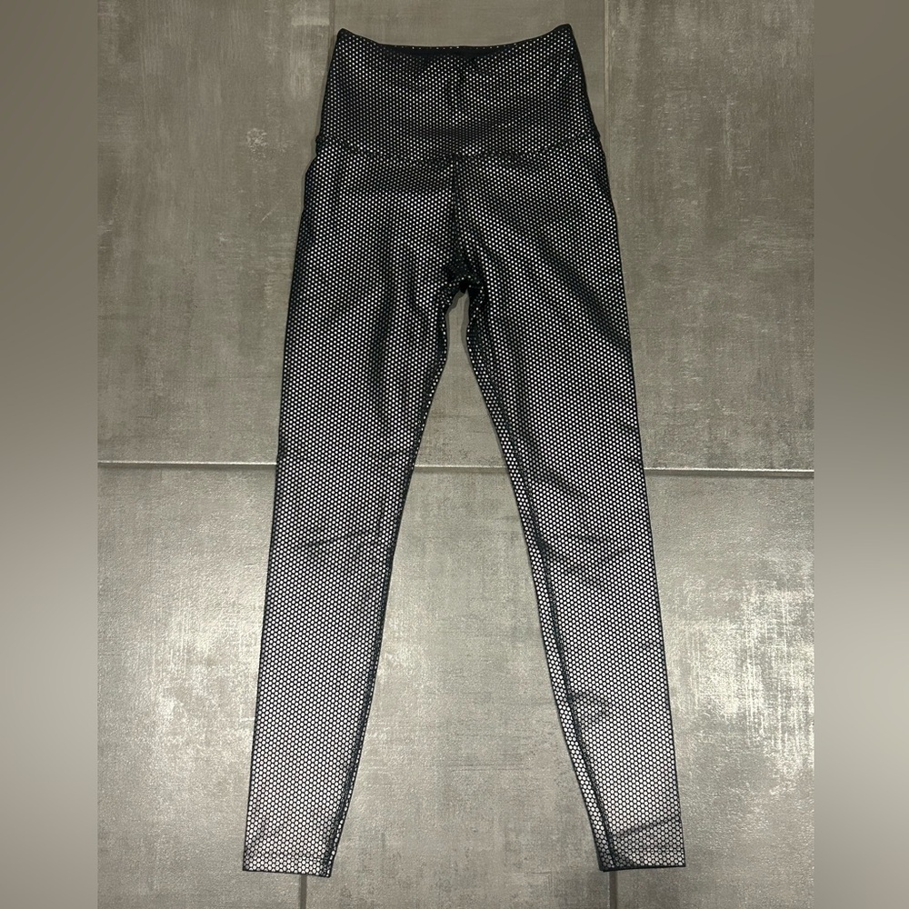 Beyond Yoga Black and White leggings - Small
